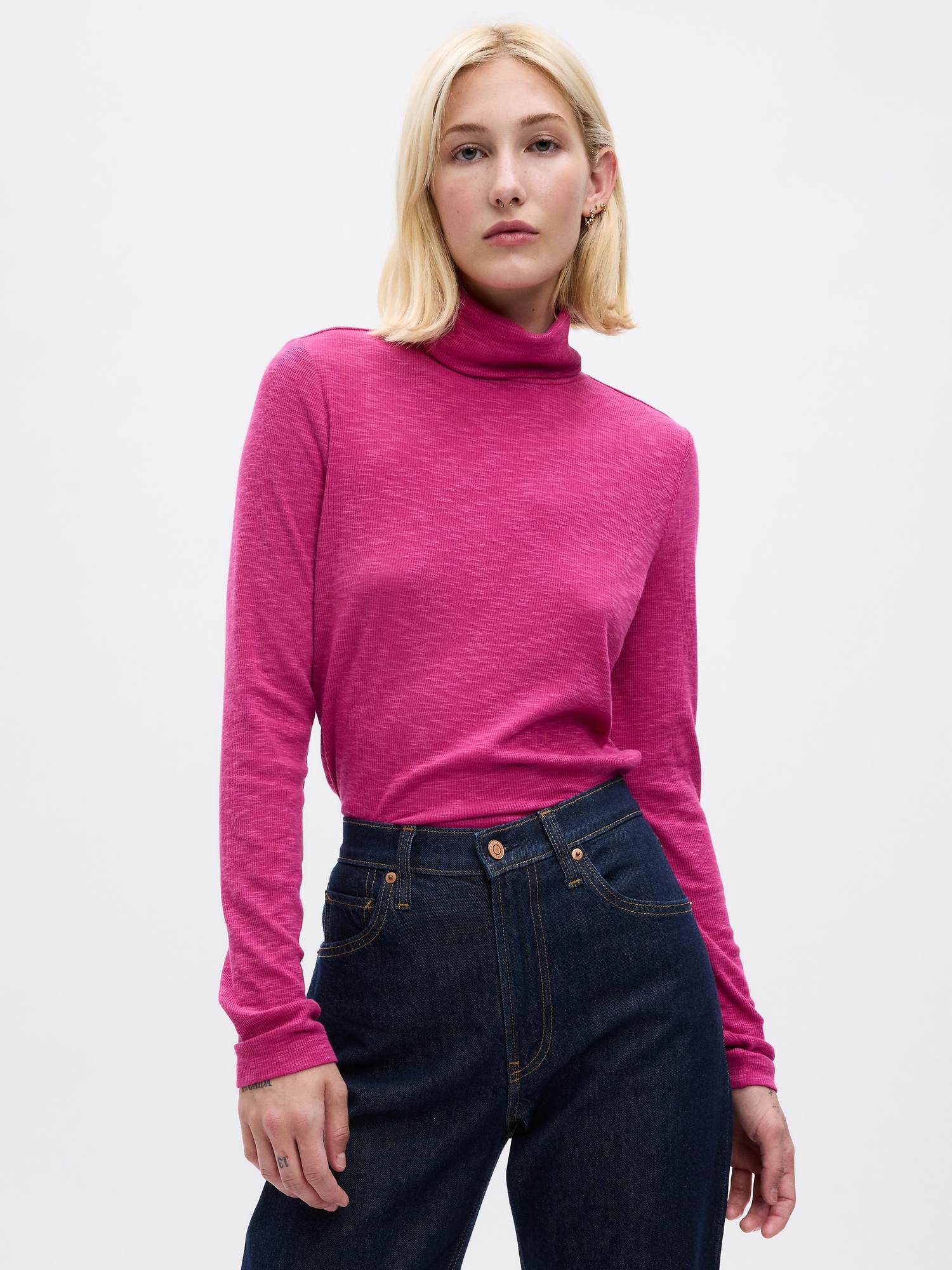 Gap Essential Rib Turtleneck T-Shirt