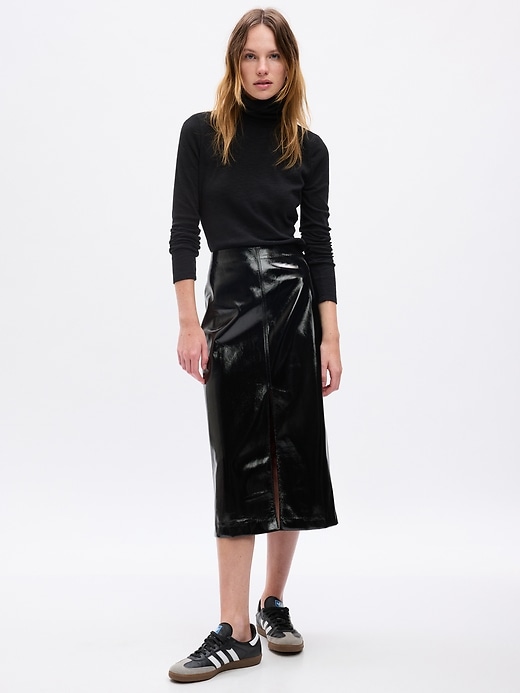 1 of 8 showing, with the color BLACK of product Essential Rib Turtleneck T-Shirt