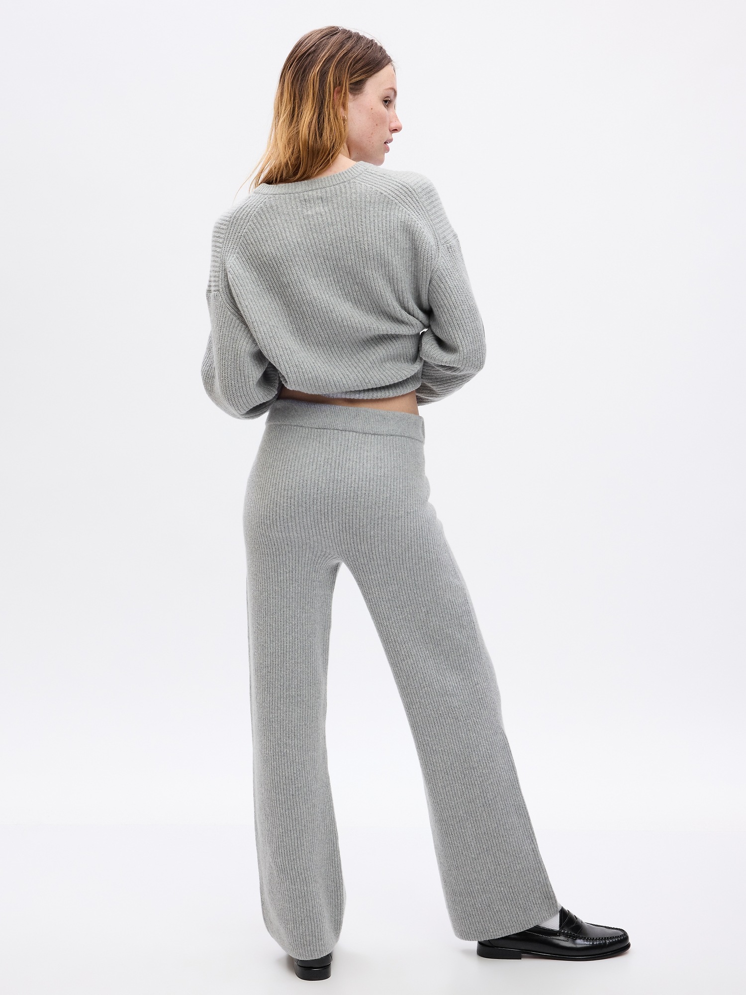 Женские брюки Gap CashSoft Shaker-Stitch Sweater Pants, цвет: Серый меланжевый — фото 2
