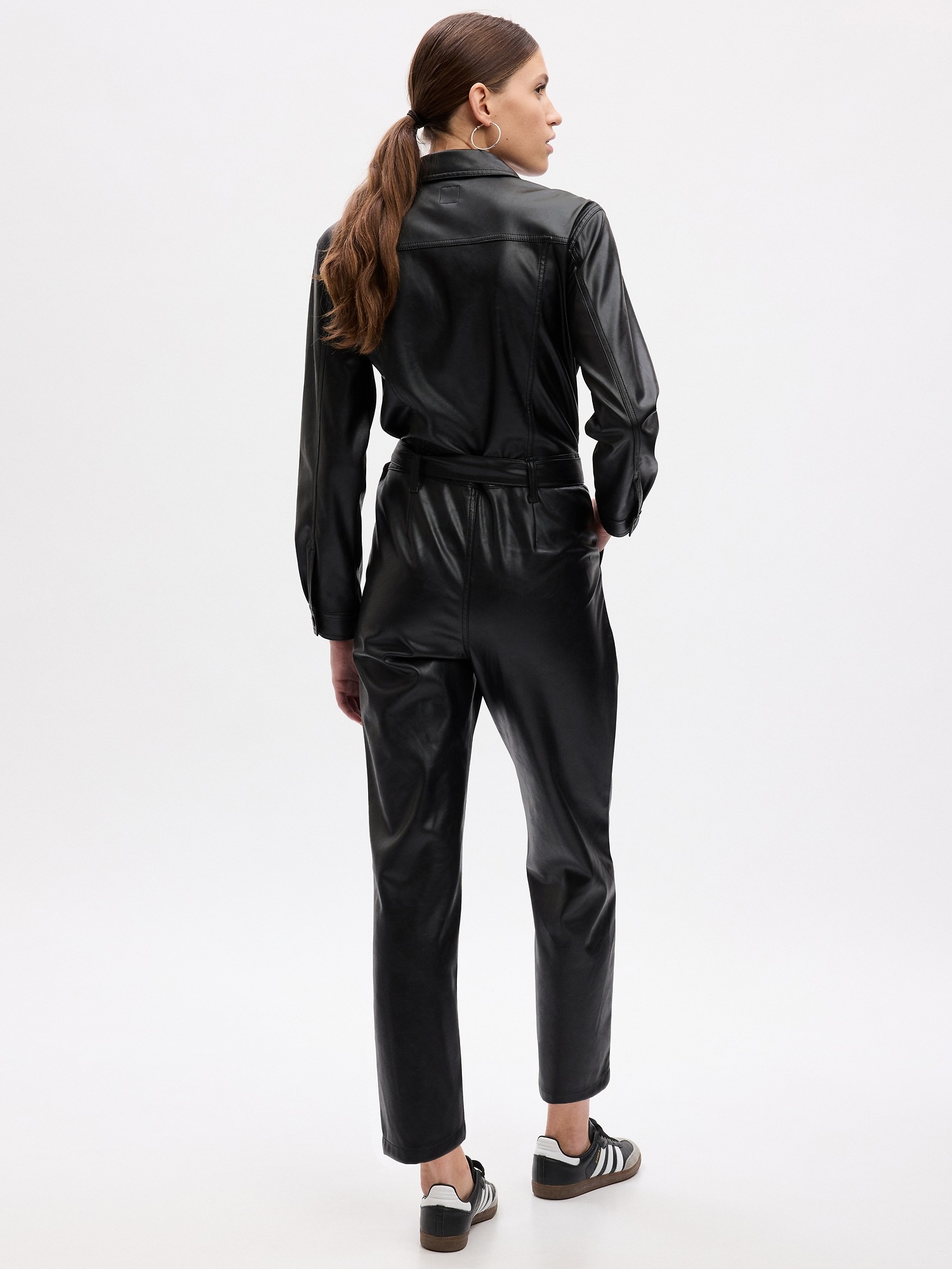 Женские комбинезоны Gap Vegan Leather Jumpsuit — фото 2