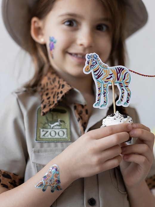 Image number 7 showing, Ma Fete Safari Cheetah Table Mini Party Kit
