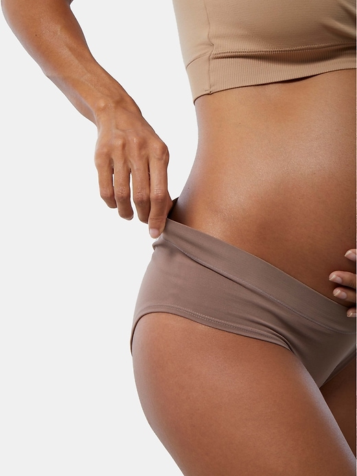 Image number 4 showing, Ingrid and Isabel Maternity Cooling Seamless Underwear 3 Pack