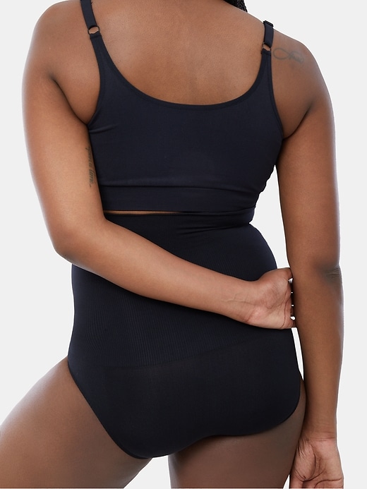 Image number 3 showing, Ingrid and Isabel Postpartum Cooling Underwear with Compression