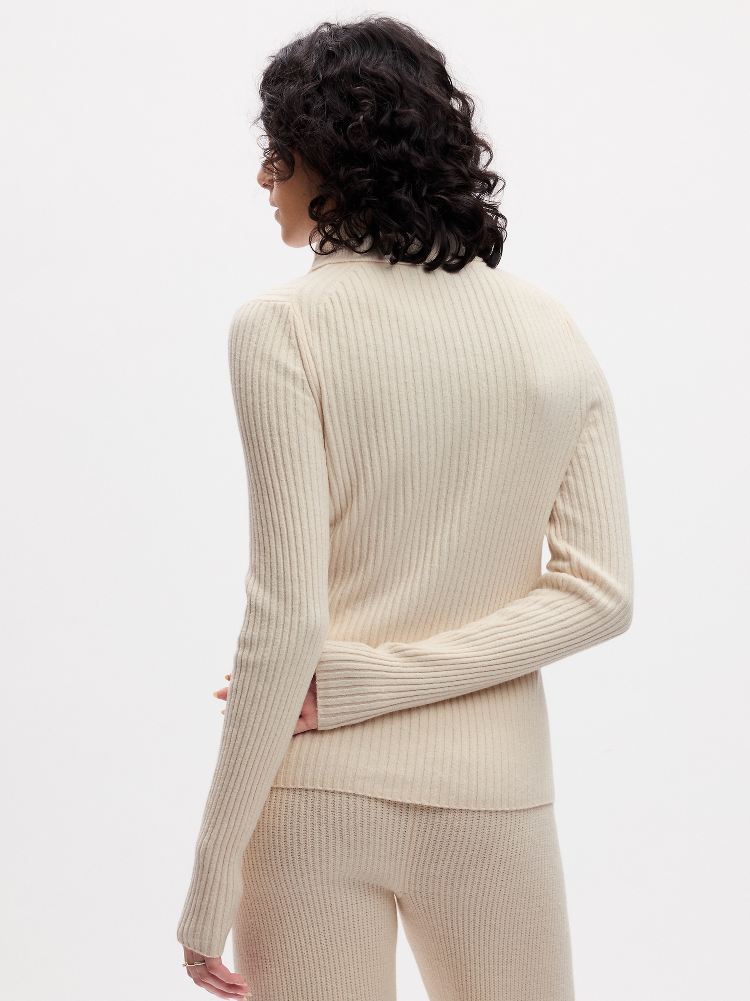 cashsoft rib turtleneck sweater