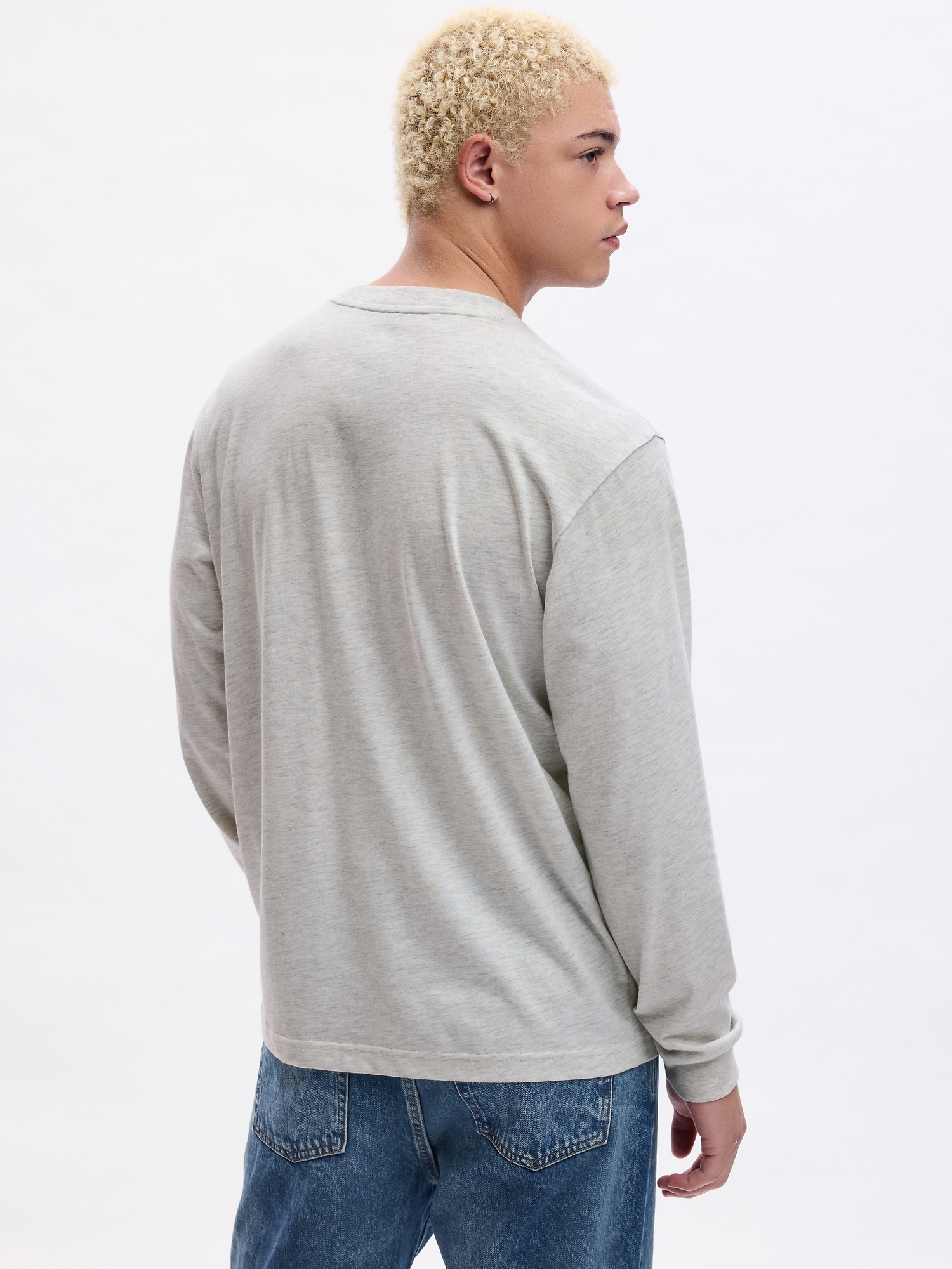 Light gray graphic hot sale tee