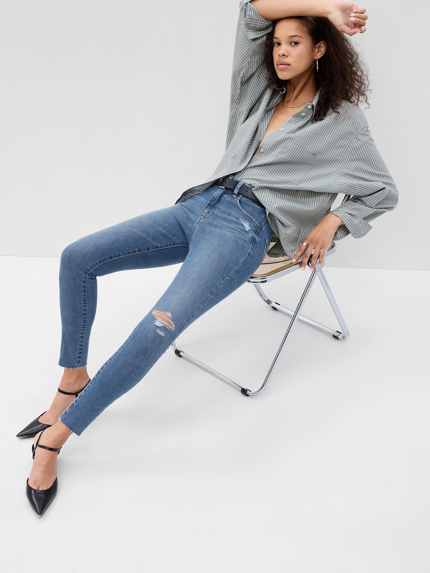 Buy Gap High Waisted Universal Jegging from the Gap online shop