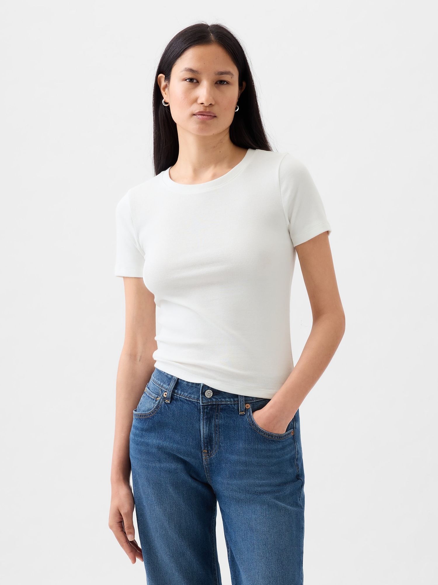 Modern Cropped T-Shirt