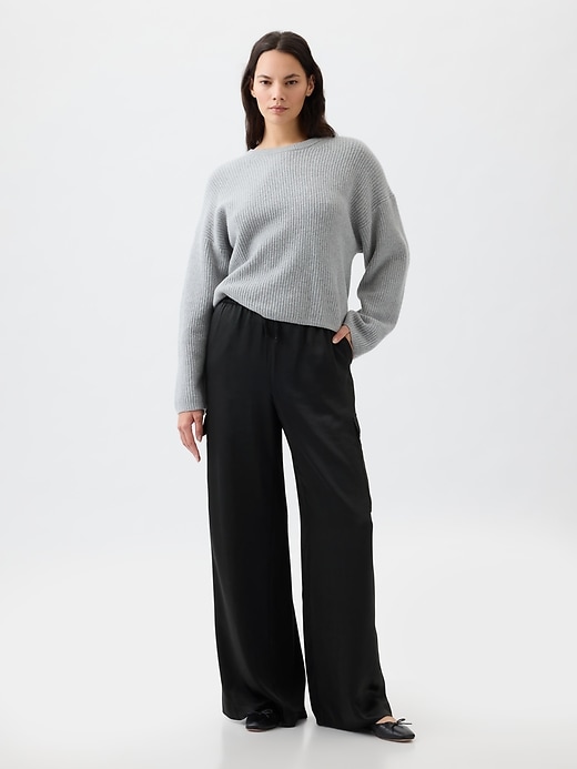 Image number 4 showing, Mid Rise Satin Wide-Leg Cargo Pants