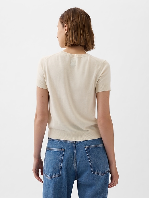 2 of 8 showing, with the color chino beige of product Lightweight CashSoft Cropped Sweater