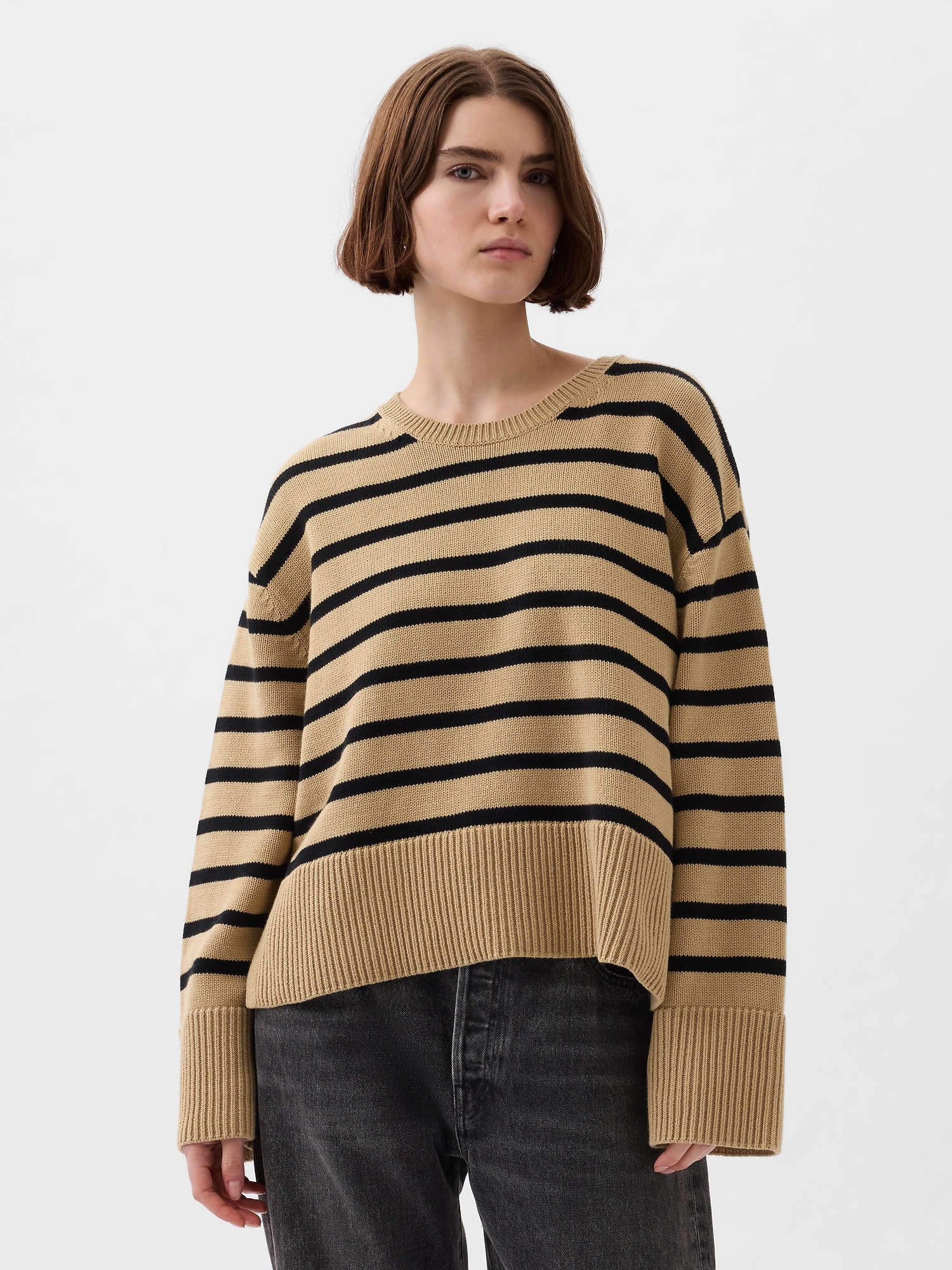 Gap 24/7 Split-hem Shrunken Sweater In Camel Stripe