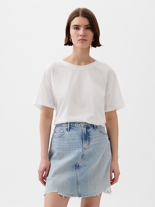 1 of 8 showing, with the color optic white of product Oversized Boyfriend T-Shirt