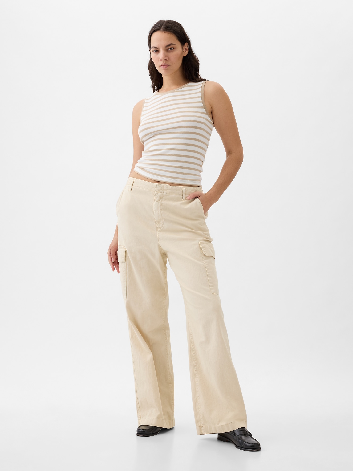 Mid Rise Loose Khaki Cargo Pants