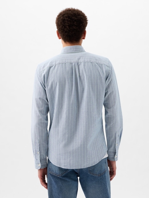 Image number 2 showing, Classic Oxford Shirt in Standard Fit