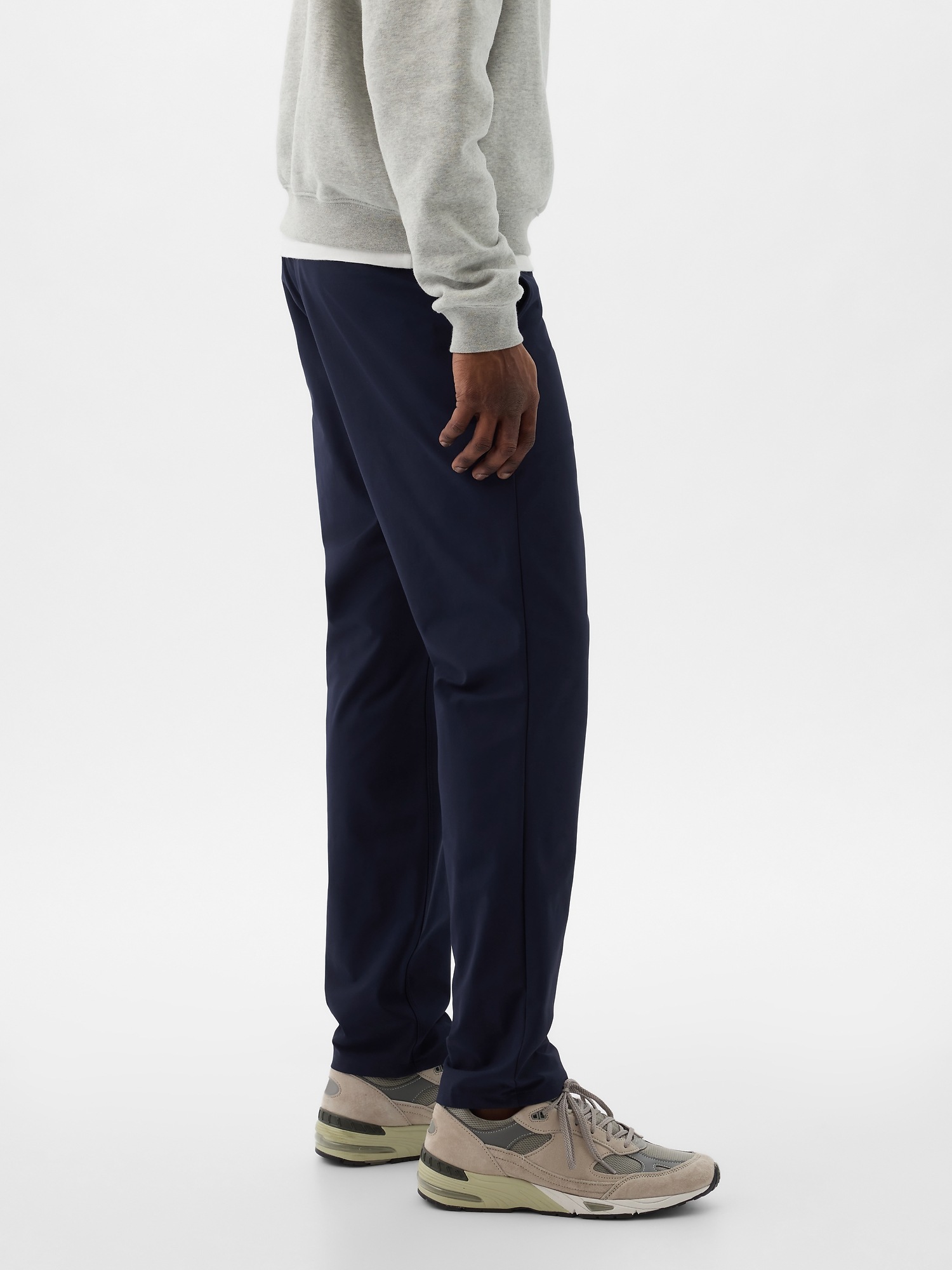 Мужские брюки Gap Hybrid Slim Khakis — фото 3