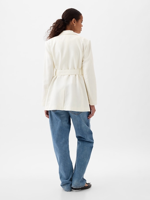 2 of 8 showing, with the color new off white of product Linen-Cotton Belted Blazer