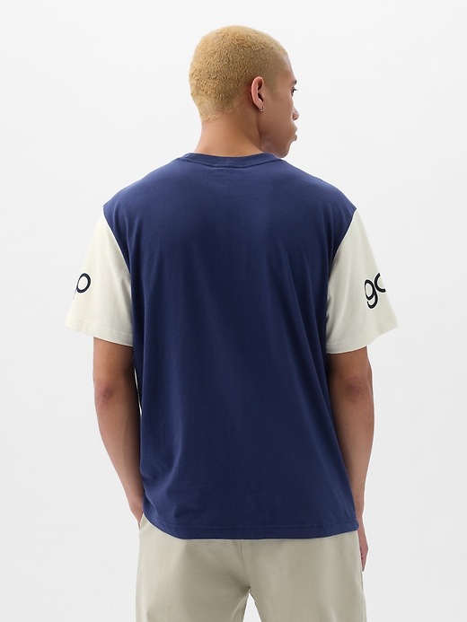 Image number 2 showing, Gap Logo Colorblock T-Shirt