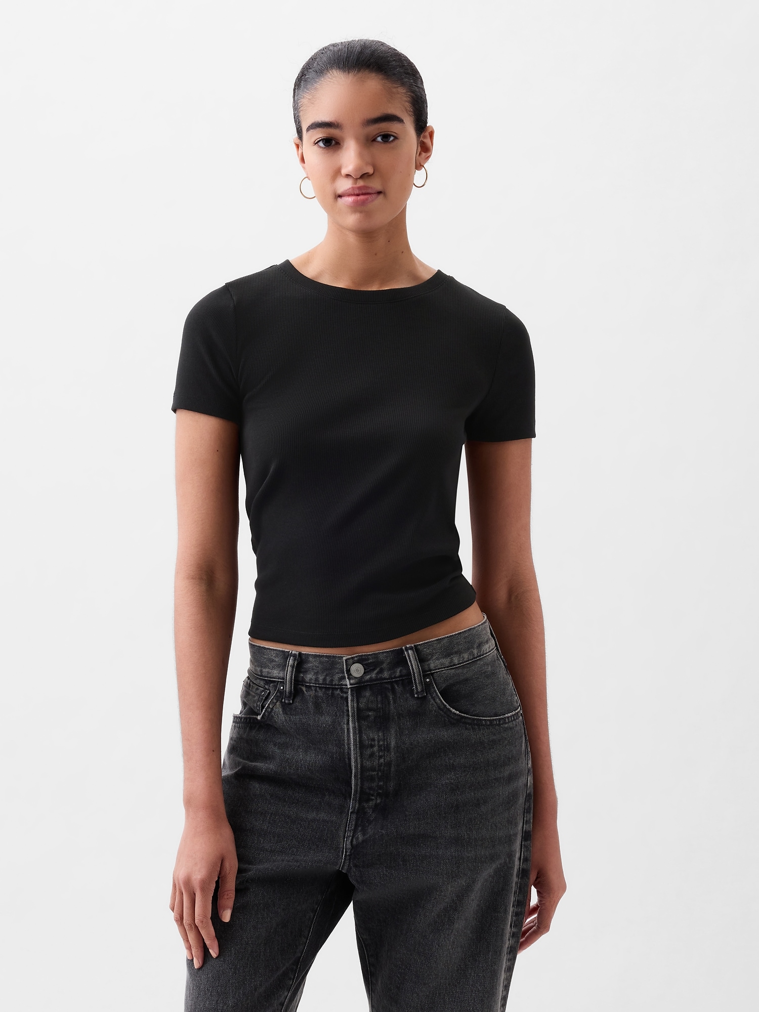 Shop Gap Modern Rib Cropped T-shirt In Black