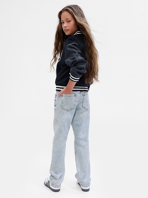 2 of 8 showing, with the color medium wash of product Kids Mid Rise '90s Straight Jean