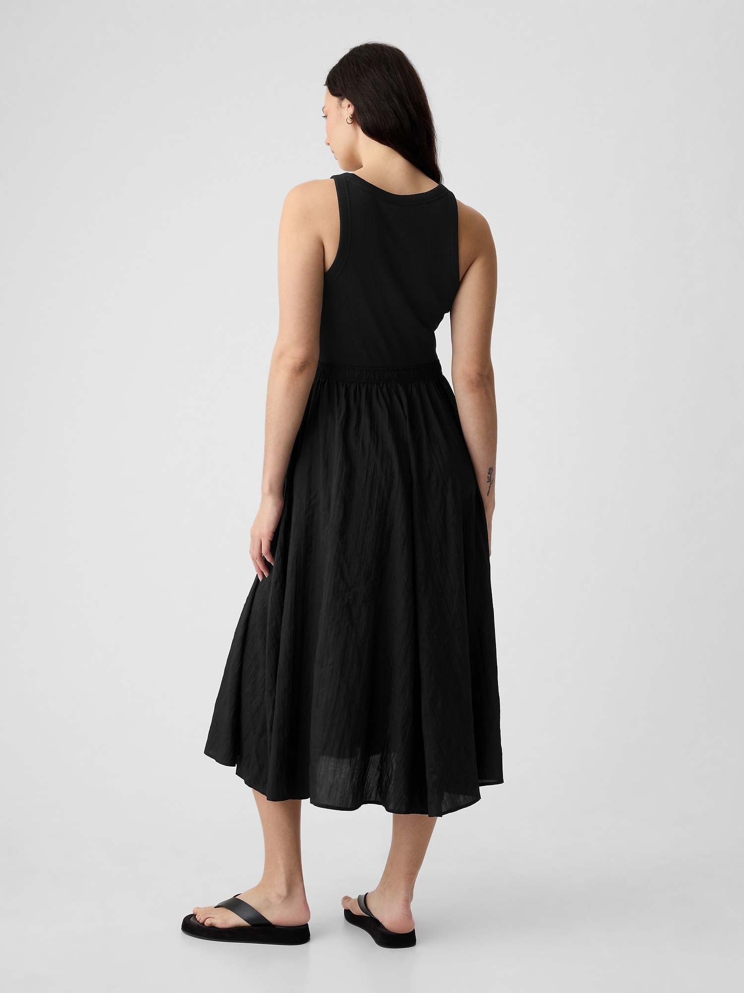 Textured Crinkle Midi Dress Gap