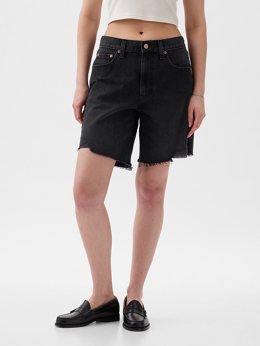 Image number 2 showing, 8" Mid Rise '90s Loose Denim Bermuda Shorts