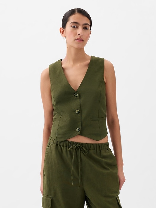 1 of 8 showing, with the color olive green of product Linen-Cotton Vest