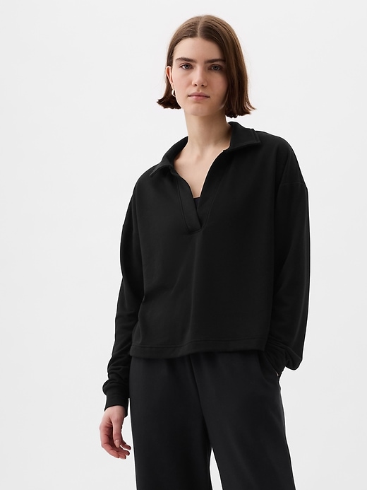 1 of 8 showing, with the color true black of product Cloudlight Sweatshirt