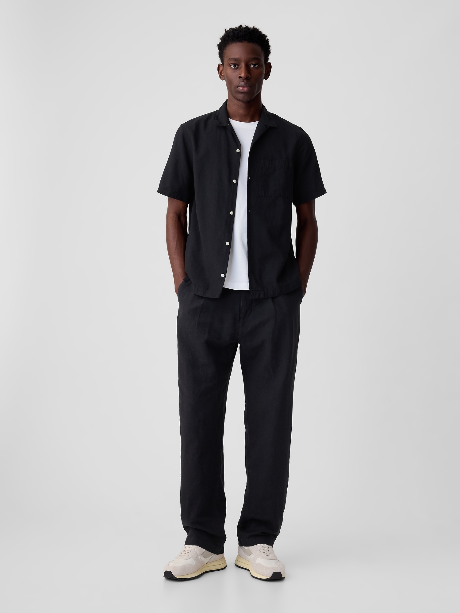 Gap Linen-cotton Pleated Trousers In Black