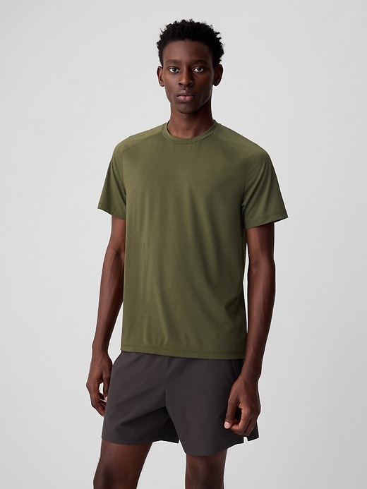 Image number 7 showing, GapFit Active T-Shirt