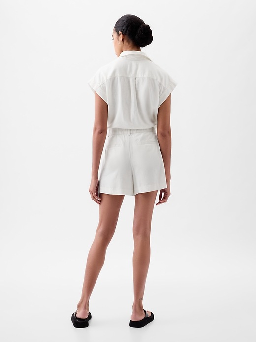 Image number 4 showing, 365 High Rise Linen-Blend Shorts