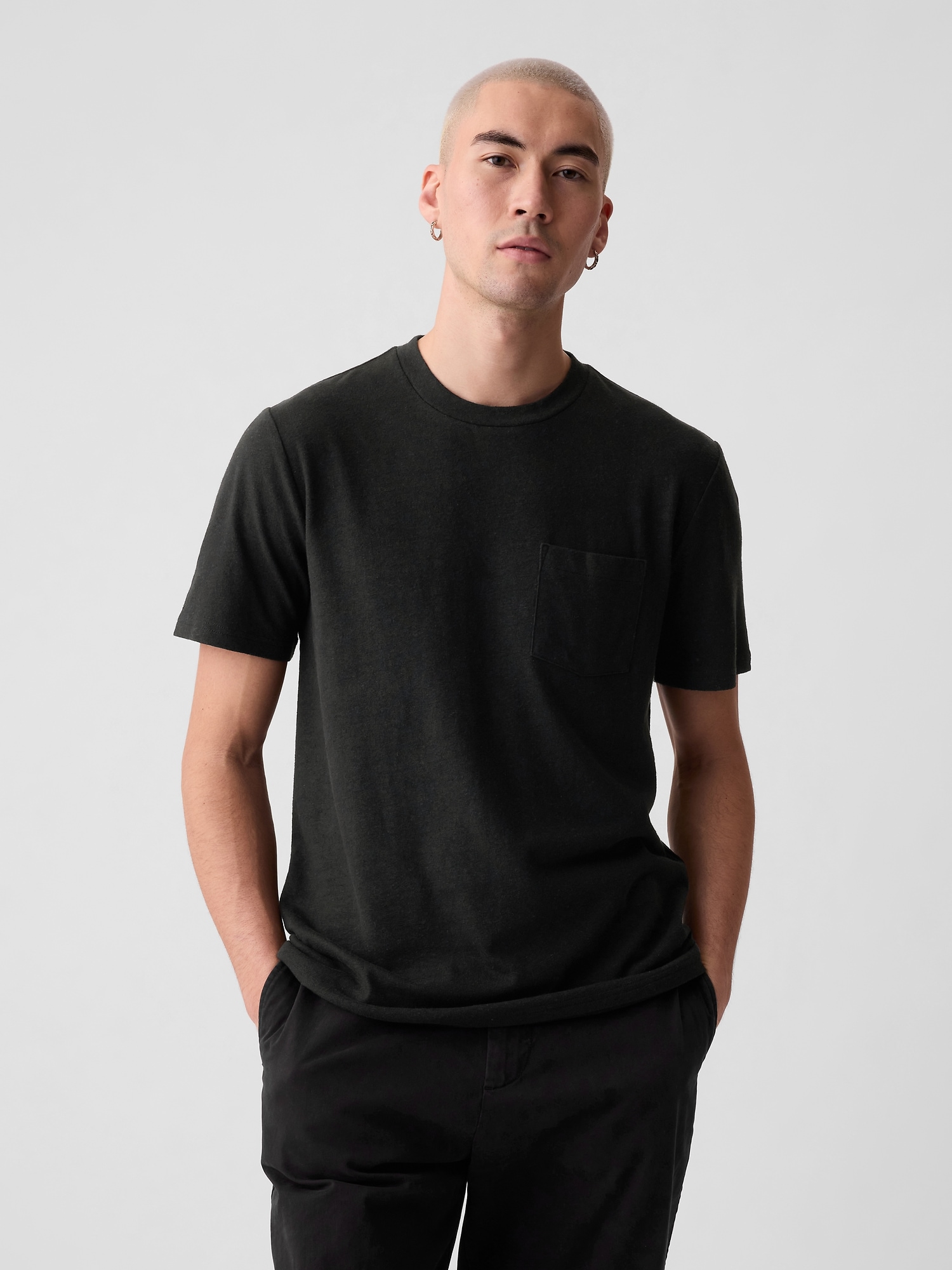 Shop Gap Linen-cotton Pocket T-shirt In Black