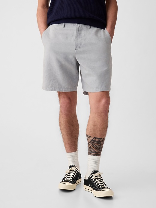 Image number 3 showing, 8" Linen-Cotton Shorts