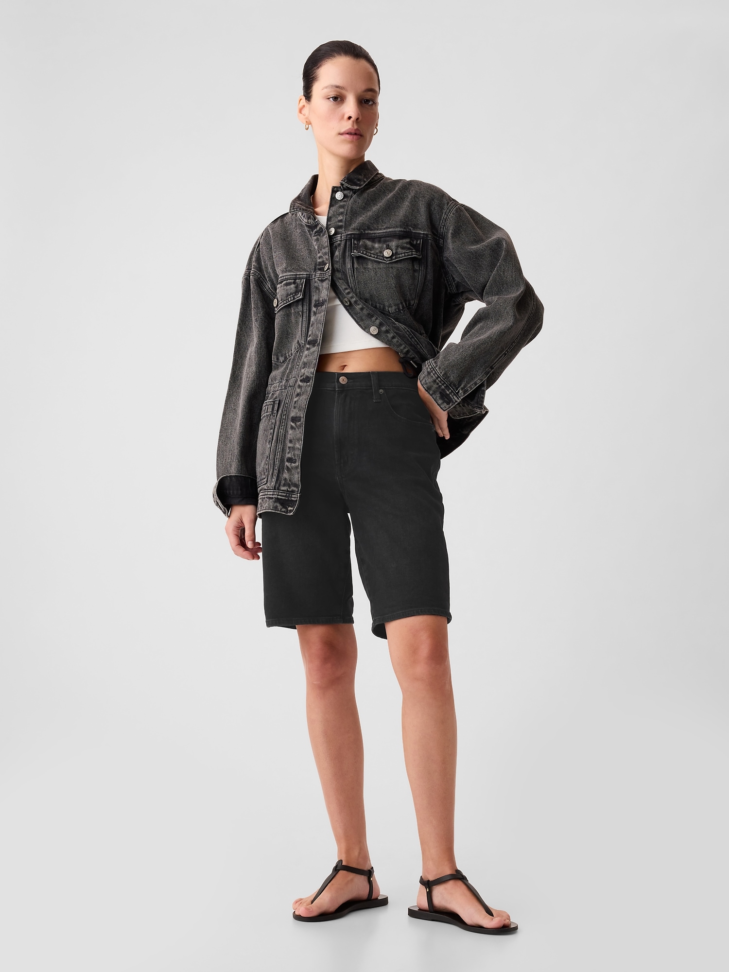 Gap 9" High Rise Bermuda Denim Shorts In Black Wash