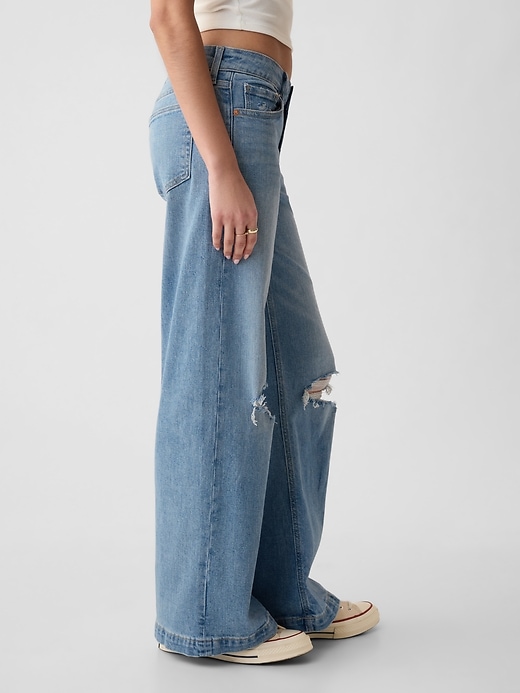 Image number 3 showing, Low Rise Stride Wide-Leg Jeans