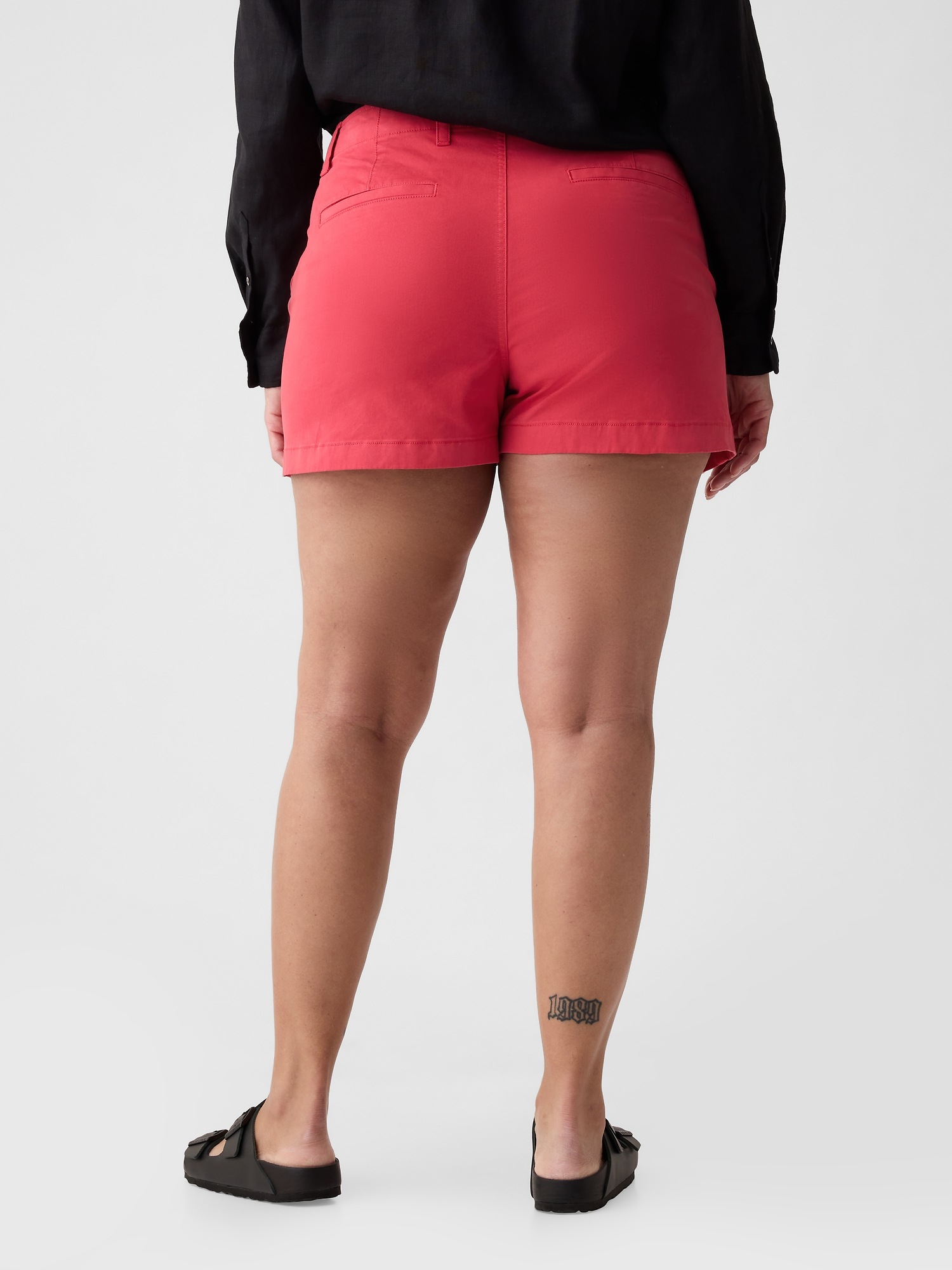 4-downtown-khaki-shorts-gap