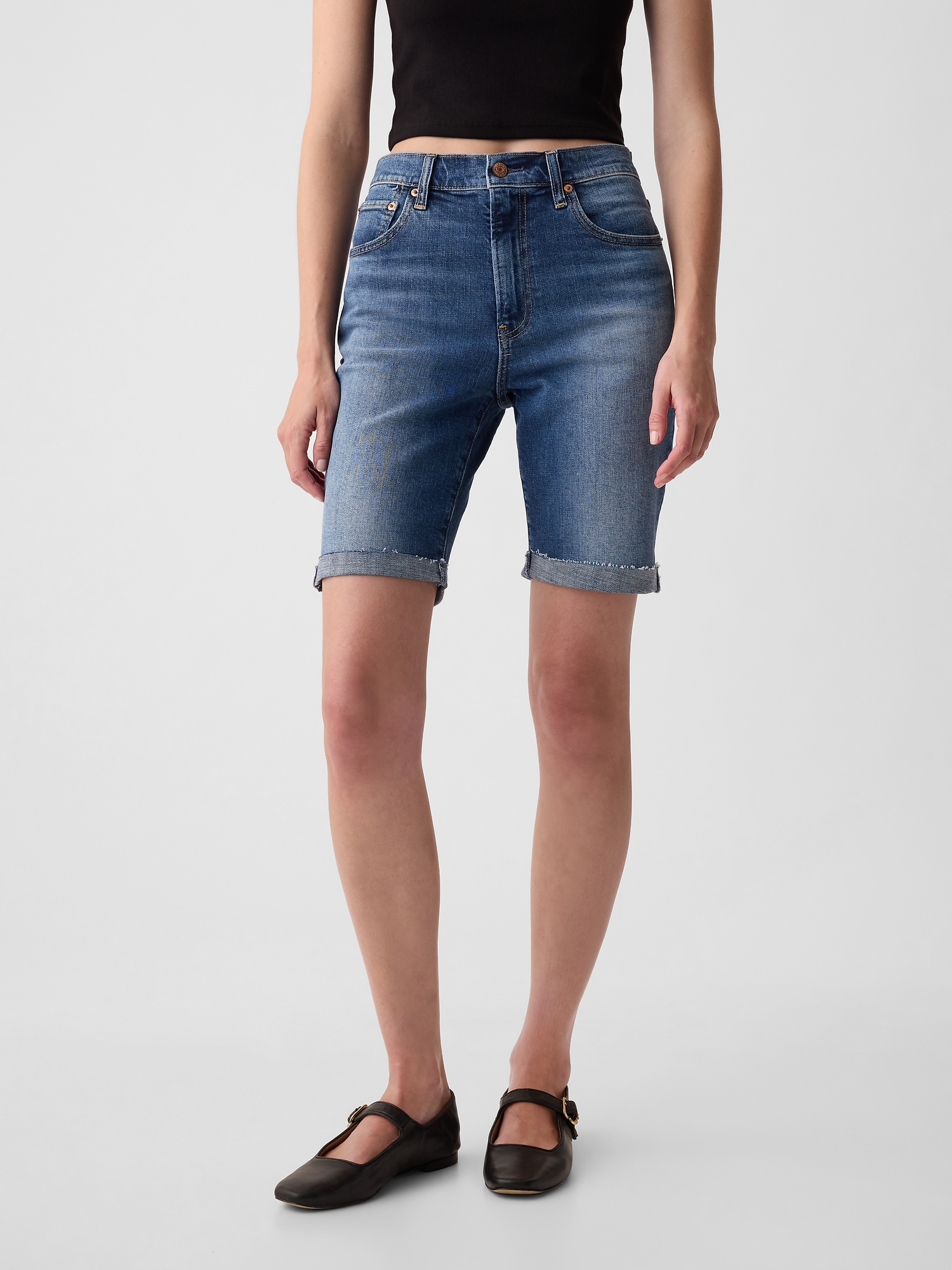 Gap Bermuda Shorts Women - Your Go-To Choice for Warm Weather