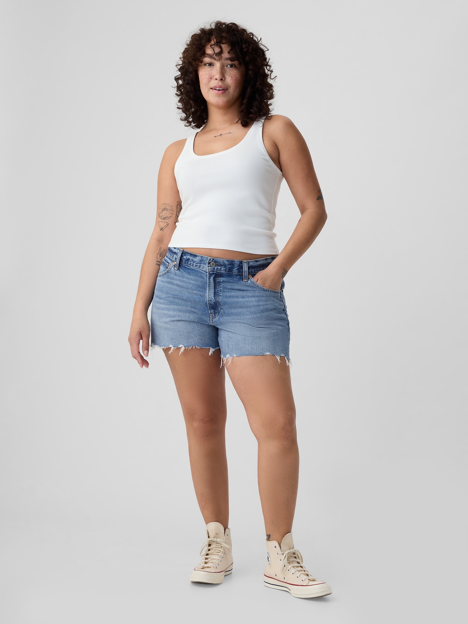 Denim shorts size 4 2025
