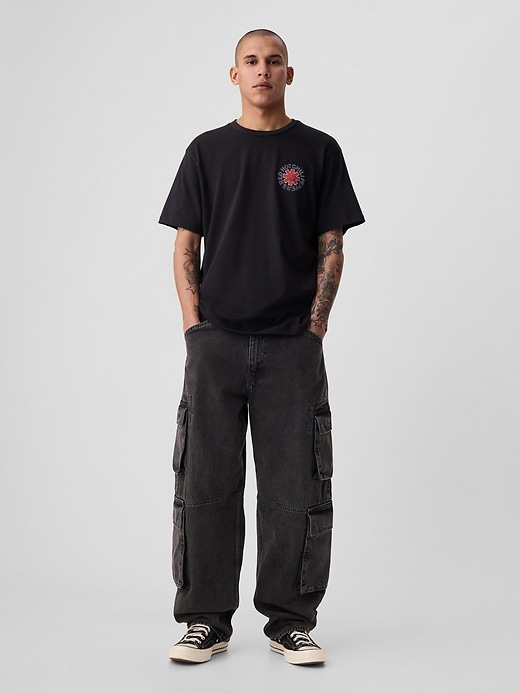 Red Hot Chili Peppers Graphic T-Shirt | Gap