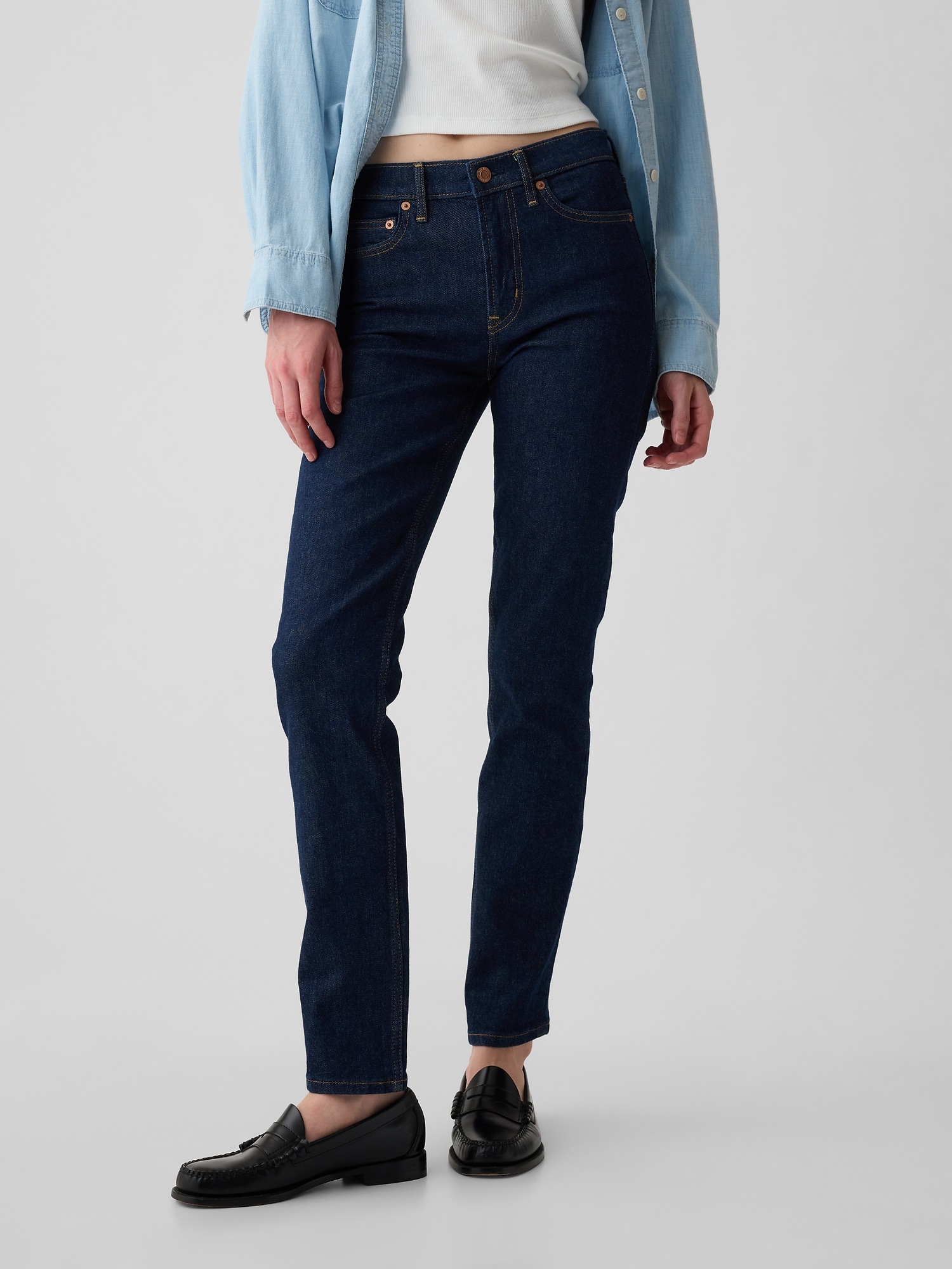 Женские джинсы Gap Mid Rise Vintage Slim, цвет: Тёмный индиго — фото 2