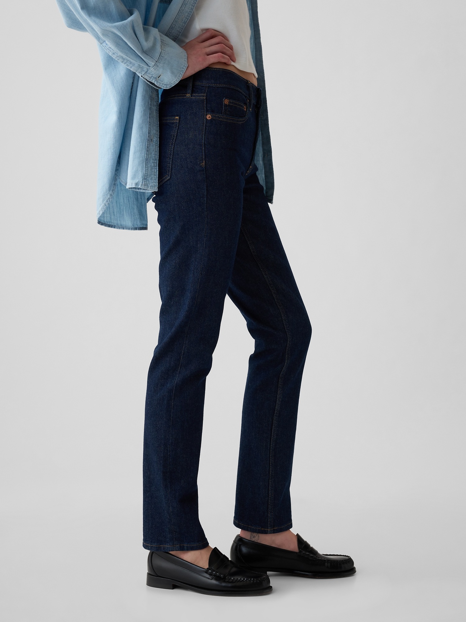 Женские джинсы Gap Mid Rise Vintage Slim, цвет: Тёмный индиго — фото 3
