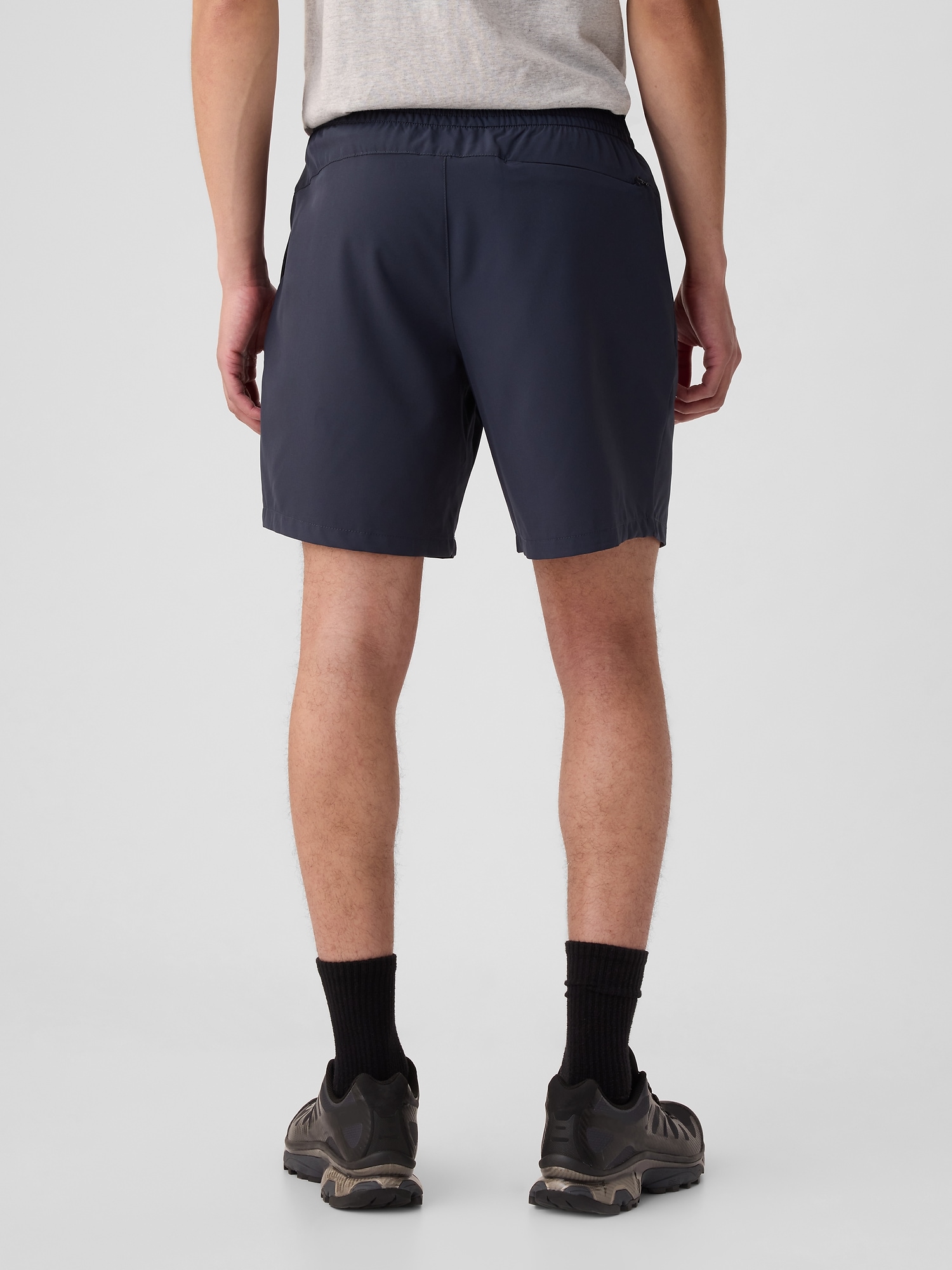 7 GapFit Active Shorts with E Waist Gap