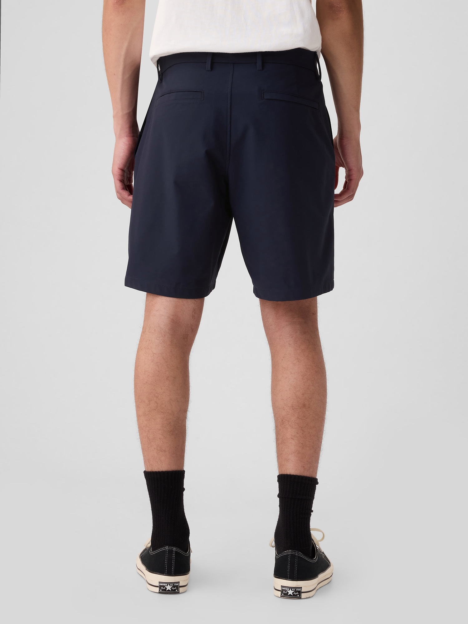 8 Hybrid Shorts Gap
