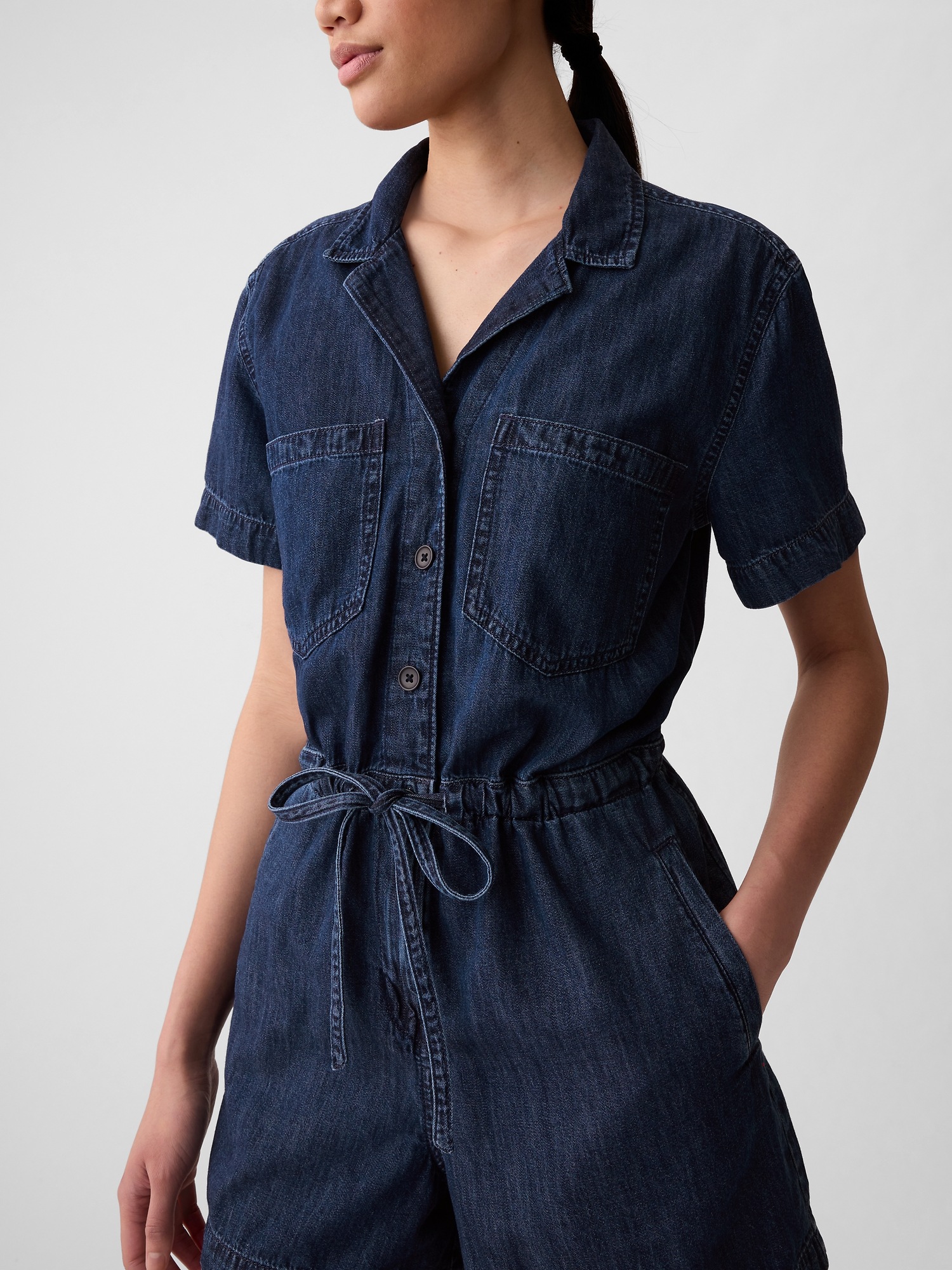Женский комбинезон Gap Denim Romper джинсовый — фото 3