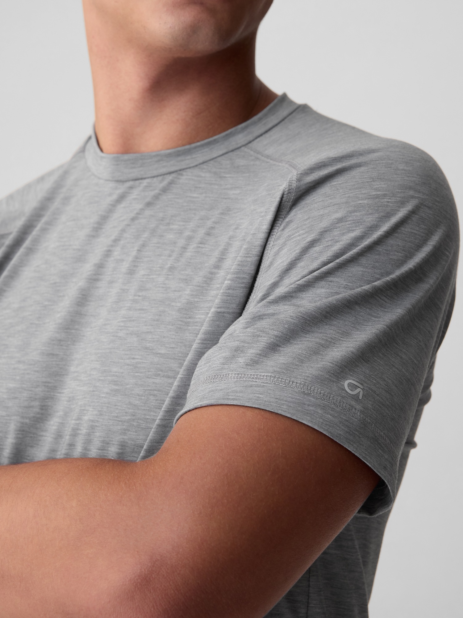 Gap dri fit shirts discount
