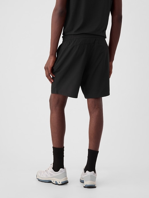 Image number 2 showing, 7" GapFit Active Shorts with E-Waist