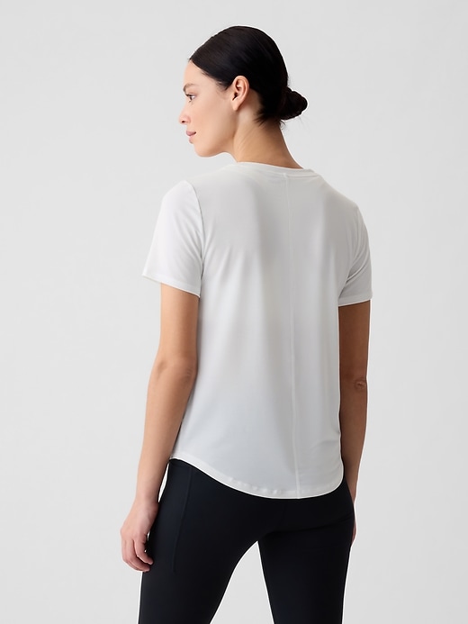 Image number 2 showing, GapFit Breathe T-Shirt