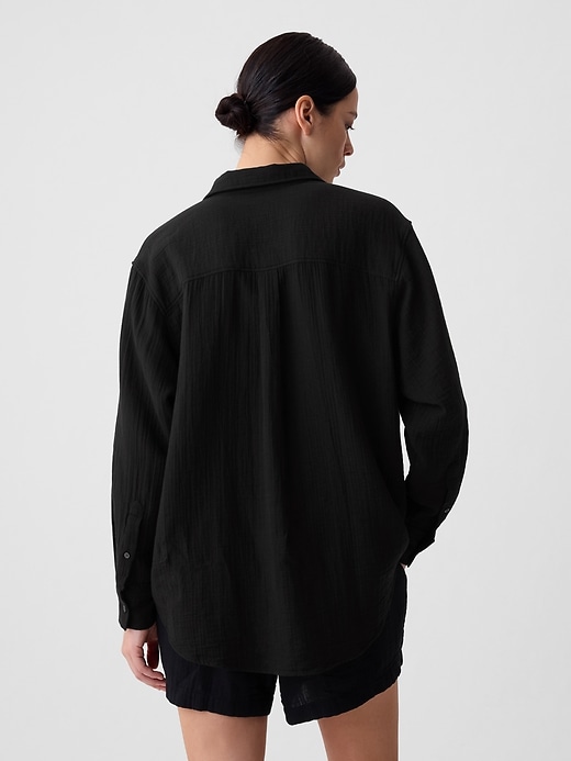 2 of 8 showing, with the color black of product Crinkle Gauze Big Shirt