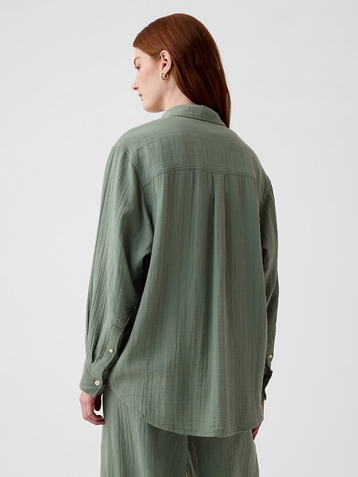 2 of 8 showing, with the color laurel wreath green of product Crinkle Gauze Big Shirt