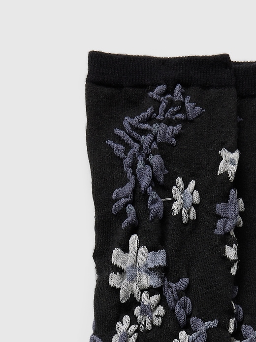 Image number 2 showing, Floral Crew Socks