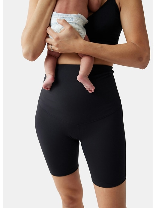 Image number 7 showing, Ingrid and Isabel Postpartum Bike Short