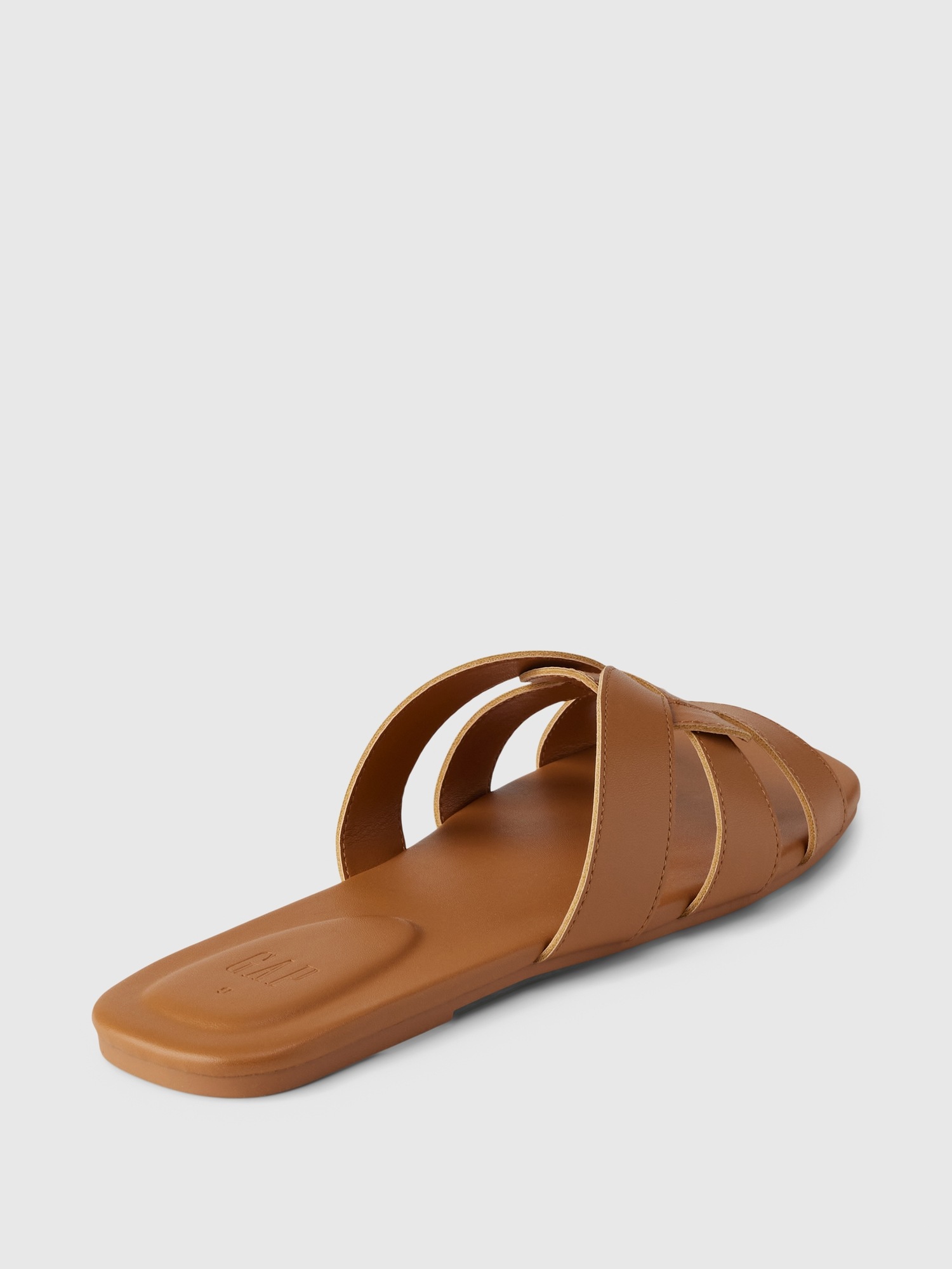 Женские сандалии Gap Vegan Leather Cross Strap, цвет: Коньячный — фото 4